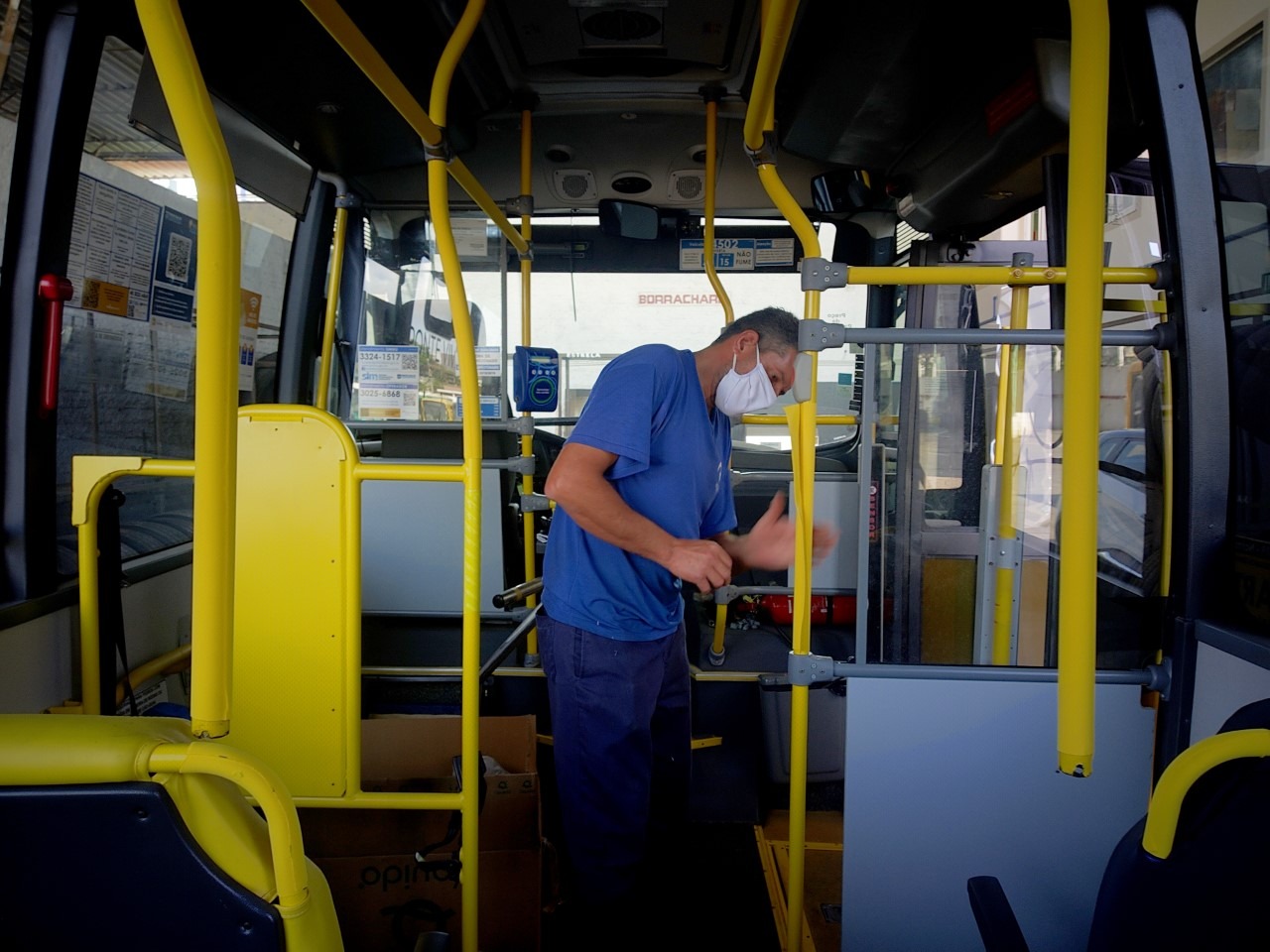 materiais químicos para ônibus