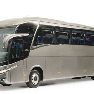 Faróis de micro-ônibus no maranhão